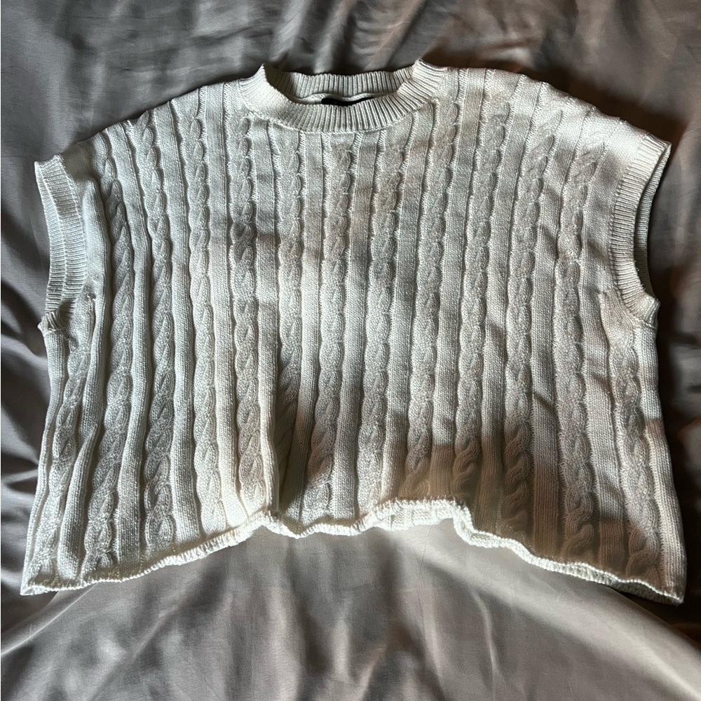 Olivacious Women's Cable Knit Sweater Vest - White